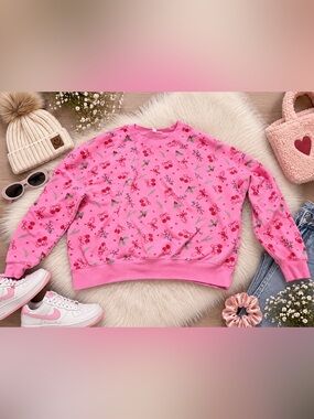 Vinyl Threads Women’s Pink Christmas Cherry Bow Holly Sweatshirt Size M